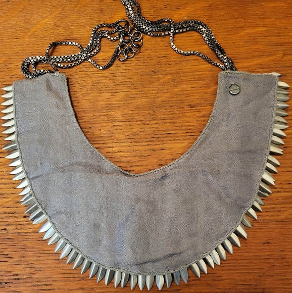 Vintage Stella and Dot Pegasus Feather Necklace - Picture 2 of 4